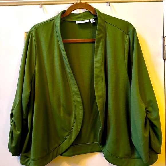 Susan Graver 1X Avocado Green Shrug - Picture 2 of 6